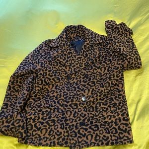 Splendid leopard coat or blazer for any gender